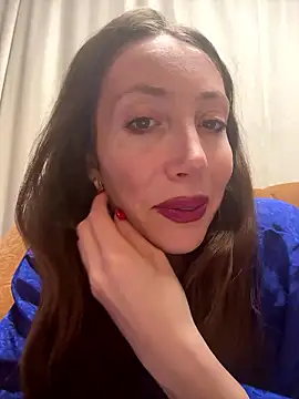 HellaryTourent online show from 13, 1, 2026