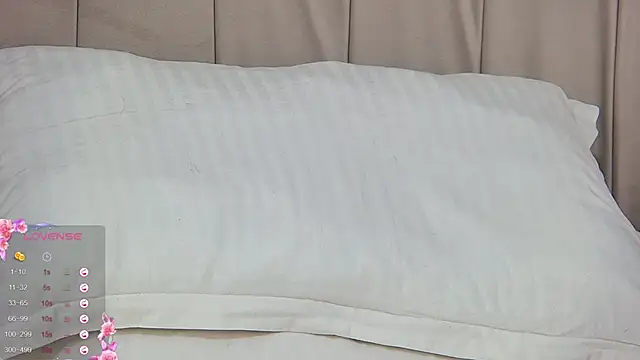 EmilyNovaa online show from 18, 5, 2026