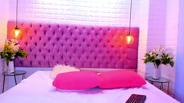 amber sparkle online show from 23, 9, 2025