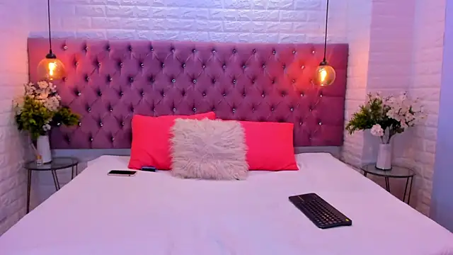 amber sparkle online show from 22, 9, 2025