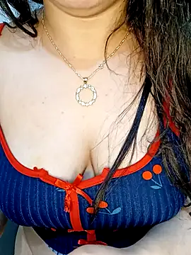 Queen-15 online show from 19, 11, 2025