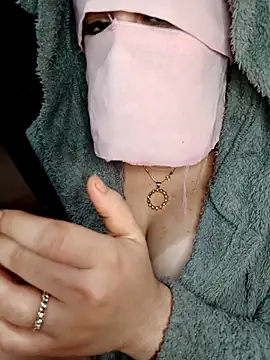 Queen-15 online show from 17, 12, 2025