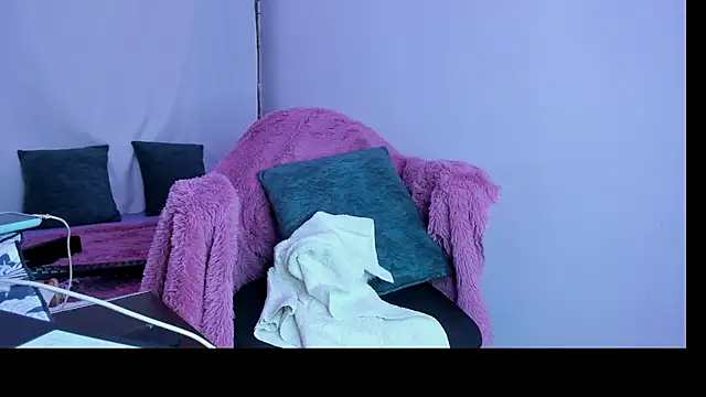 Sandy-13 online show from 20, 12, 2025