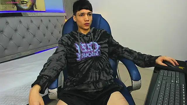 Snapshot of SamBlack_ chatting on 10, 2, 2026 SamBlack online show from 10, 2, 2026