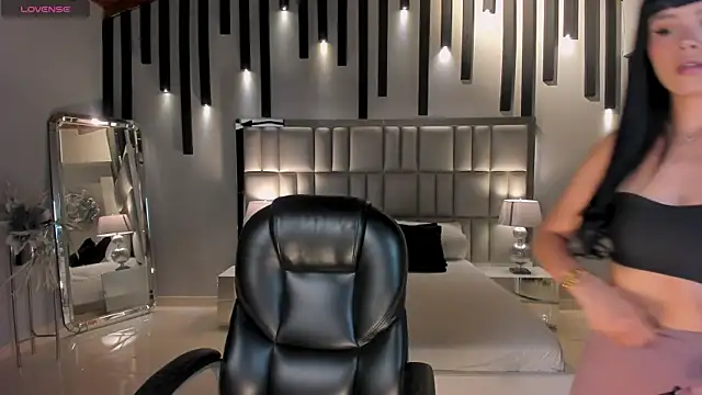 AgathaKondo  online show from 30, 3, 2026