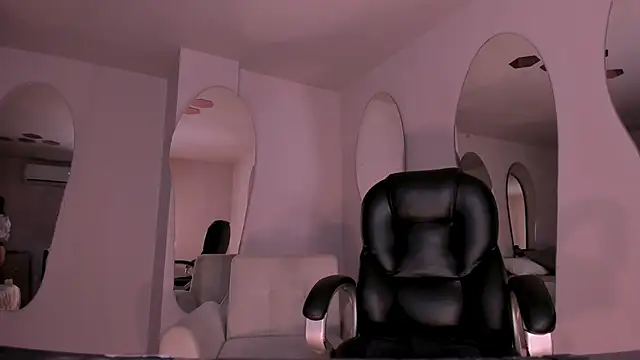 AgathaKondo  online show from 13, 2, 2026