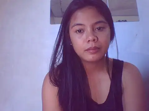 Snapshot of sweet_heaven00 chatting on 5, 3, 2026 sweet heaven00 online show from 5, 3, 2026