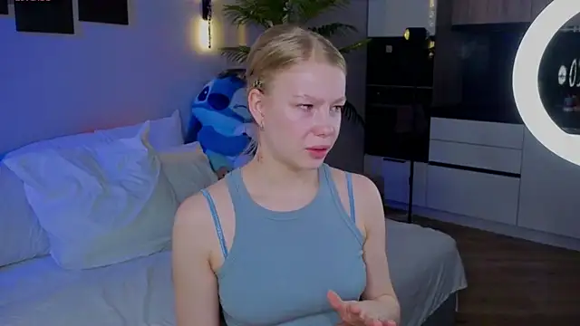 Snapshot of emilyshepar_d chatting on 6, 5, 2026 emilyshepar d online show from 6, 5, 2026