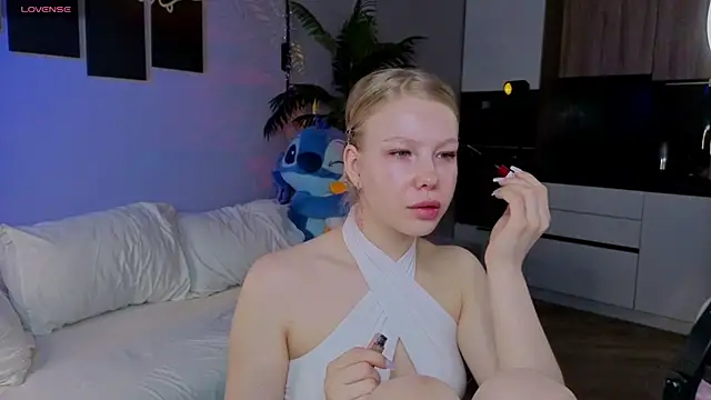 Snapshot of emilyshepar_d chatting on 5, 6, 2026 emilyshepar d online show from 5, 6, 2026
