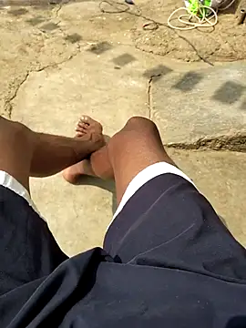 Snapshot of RAYI_Queen_4 chatting on 3, 2, 2026 RAYI Queen 4 online show from 3, 2, 2026