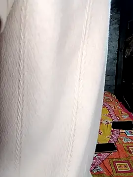 RAYI Queen 4 online show from 28, 9, 2025