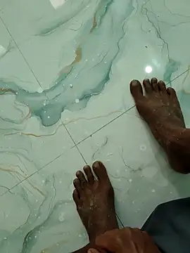 Snapshot of RAYI_Queen_4 chatting on 14, 2, 2026 RAYI Queen 4 online show from 14, 2, 2026