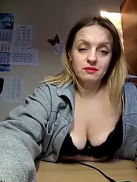 Ami Foxy online show from 10, 2, 2026