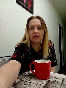 Ami Foxy online show from 9, 5, 2026