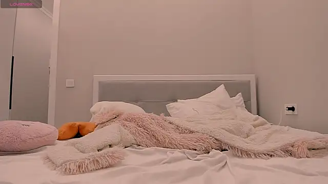 yuna loon online show from 19, 9, 2025