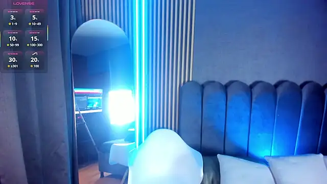 Gina 77 online show from 5, 11, 2025