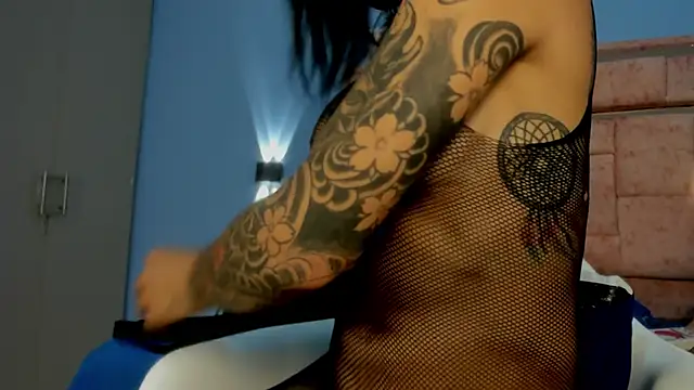 Snapshot of isabela-nix chatting on 15, 10, 2025 isabela-nix online show from 15, 10, 2025