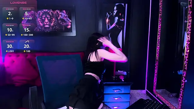 Snapshot of Nyx_Moon chatting on 21, 7, 2026 Nyx Moon online show from 21, 7, 2026