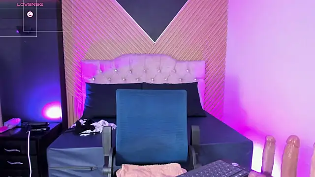 Snapshot of Nyx_Moon chatting on 25, 6, 2026 Nyx Moon online show from 25, 6, 2026