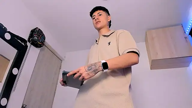 Mateo Escobar online show from 15, 9, 2025