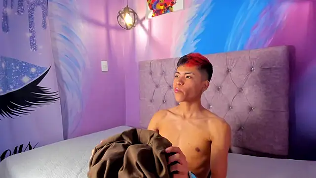 Snapshot of MaxiWildd chatting on 26, 9, 2025 MaxiWildd online show from 26, 9, 2025