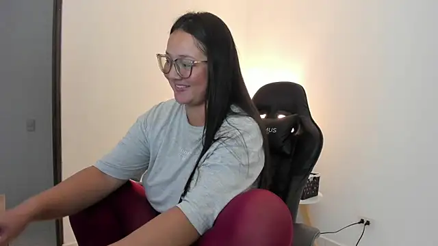 Kyleighc online show from 27, 10, 2025