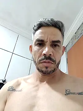 Snapshot of QfabO123 chatting on 30, 10, 2025 QfabO123 online show from 30, 10, 2025