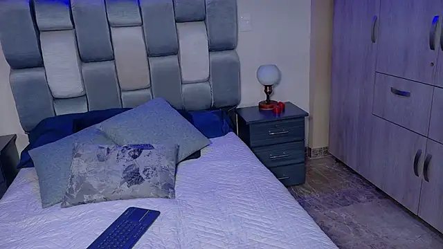 saramikaelson online show from 6, 10, 2025