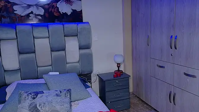 saramikaelson online show from 9, 9, 2025