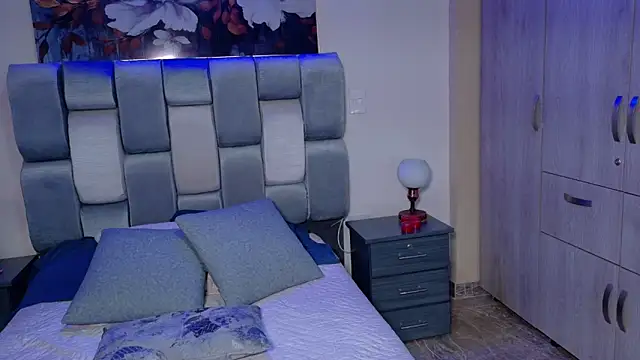 saramikaelson online show from 10, 9, 2025