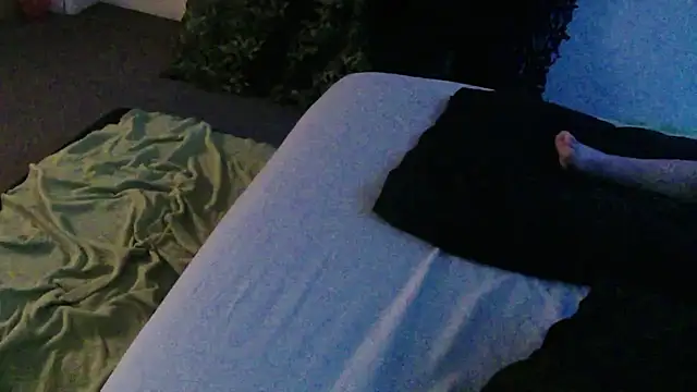 Wir2002Paar online show from 23, 11, 2025