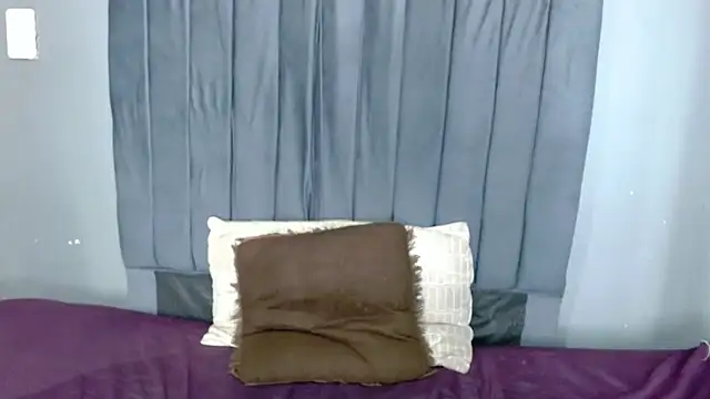 ChubbyBuddyxXx online show from 25, 3, 2026