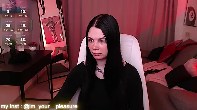 Michela Fruet online show from 7, 2, 2026