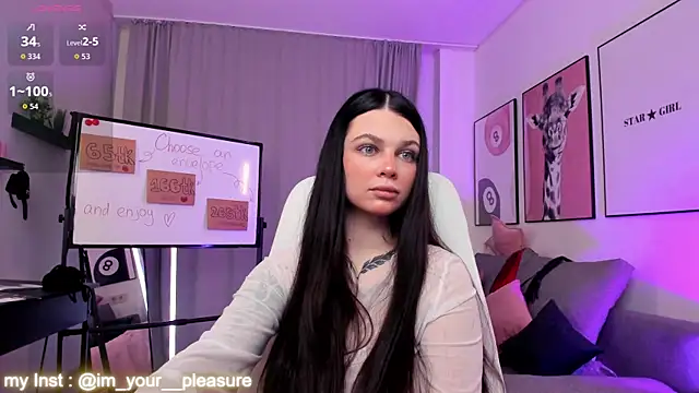 Snapshot of Michela_Fruet chatting on 2, 12, 2025 Michela Fruet online show from 2, 12, 2025