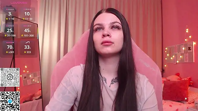 Snapshot of Michela_Fruet chatting on 24, 5, 2026 Michela Fruet online show from 24, 5, 2026