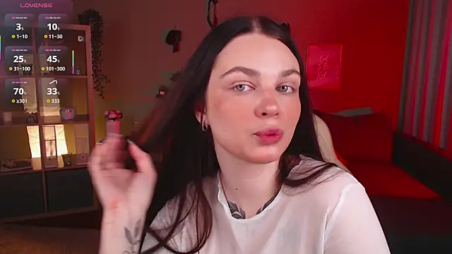 Snapshot of Michela_Fruet chatting on 7, 10, 2025 Michela Fruet online show from 7, 10, 2025