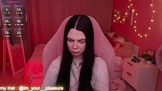 Michela Fruet online show from 7, 3, 2026