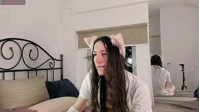 SilverMuse online show from 13, 4, 2026