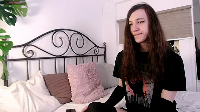 SilverMuse online show from 7, 4, 2026