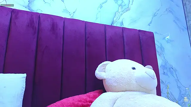 PrincePoppy online show from 27, 10, 2025