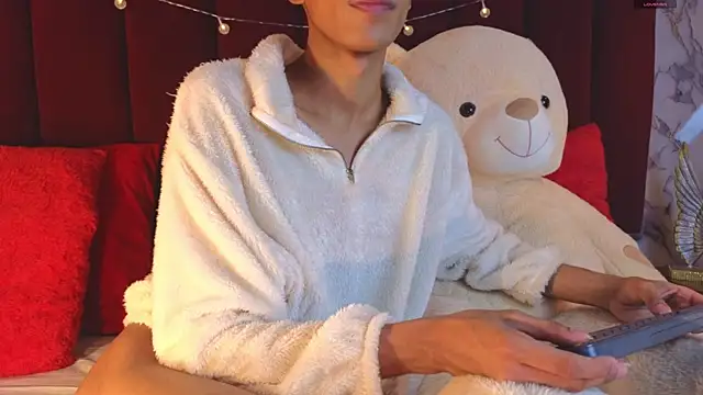 PrincePoppy online show from 16, 10, 2025