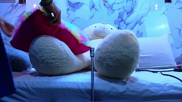 PrincePoppy online show from 10, 1, 2026