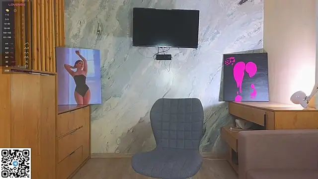 Snapshot of miss_bubbles_ chatting on 30, 11, 2025 miss bubbles online show from 30, 11, 2025