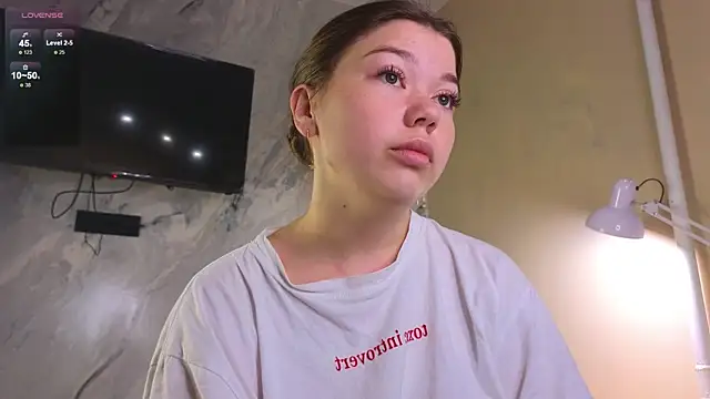 Snapshot of miss_bubbles_ chatting on 6, 10, 2025 miss bubbles online show from 6, 10, 2025