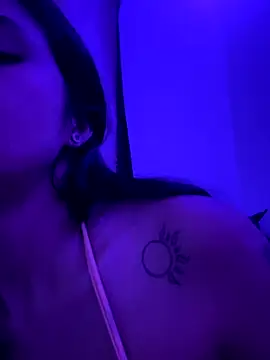 Valen G111 online show from 10, 9, 2025