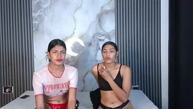 TifanyandLisa online show from 28, 11, 2025