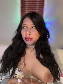 Snapshot of snow_doll chatting on 9, 10, 2025 snow doll online show from 9, 10, 2025