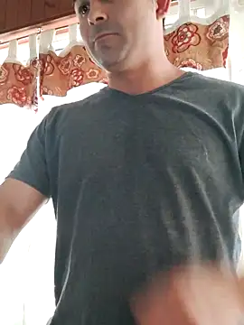 Bradd 32 online show from 8, 2, 2026