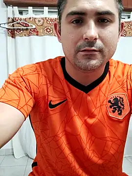 Bradd 32 online show from 16, 2, 2026