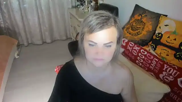 MildMature online show from 6, 11, 2025